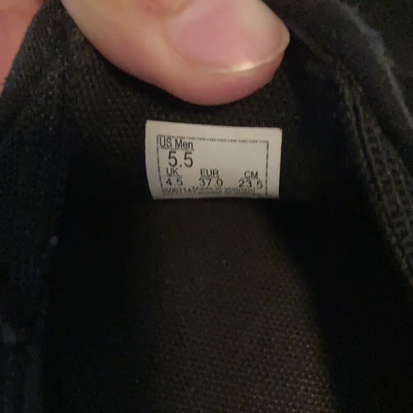 All black vans slip on, skateboarding pop Cush insole,good condition, - Picture 5 of 5